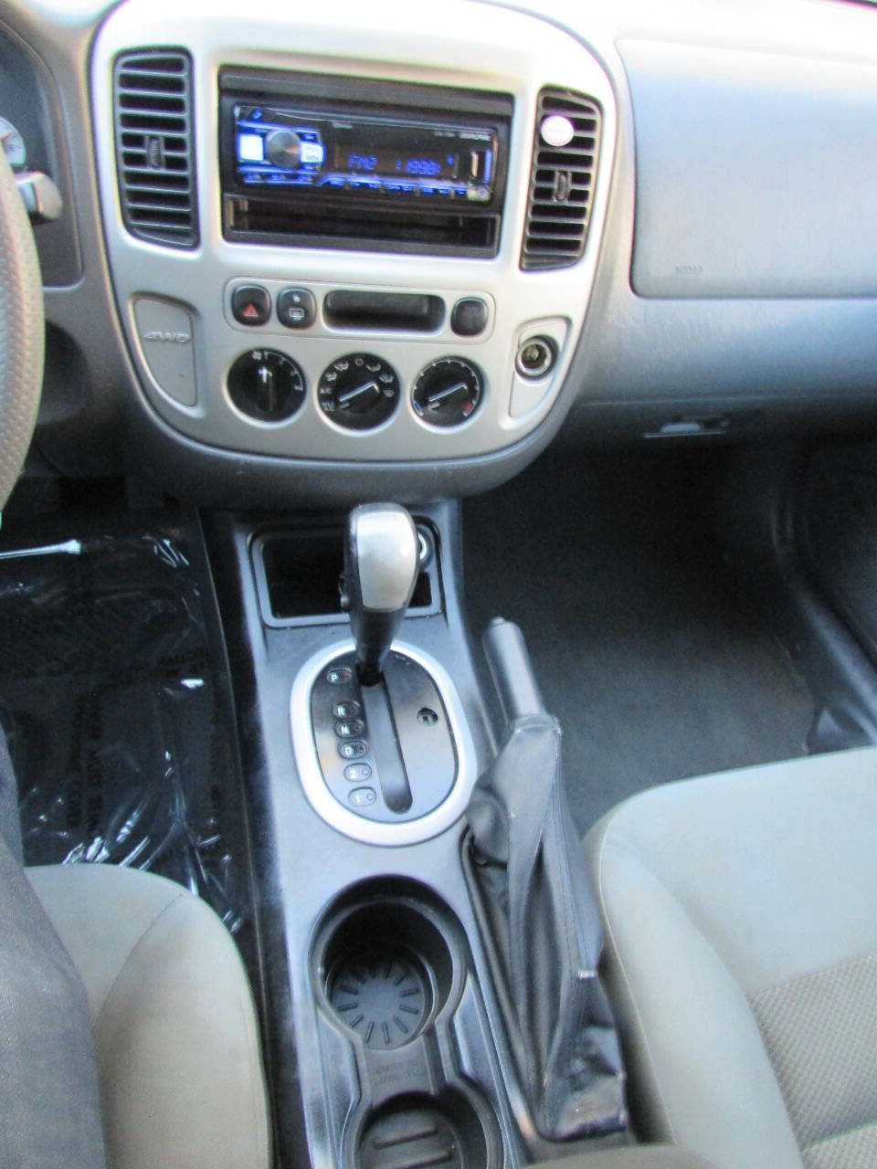 Used 2006 Ford Escape XLT image 28