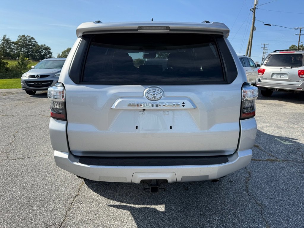Used 2024 Toyota 4Runner SR5 image 6