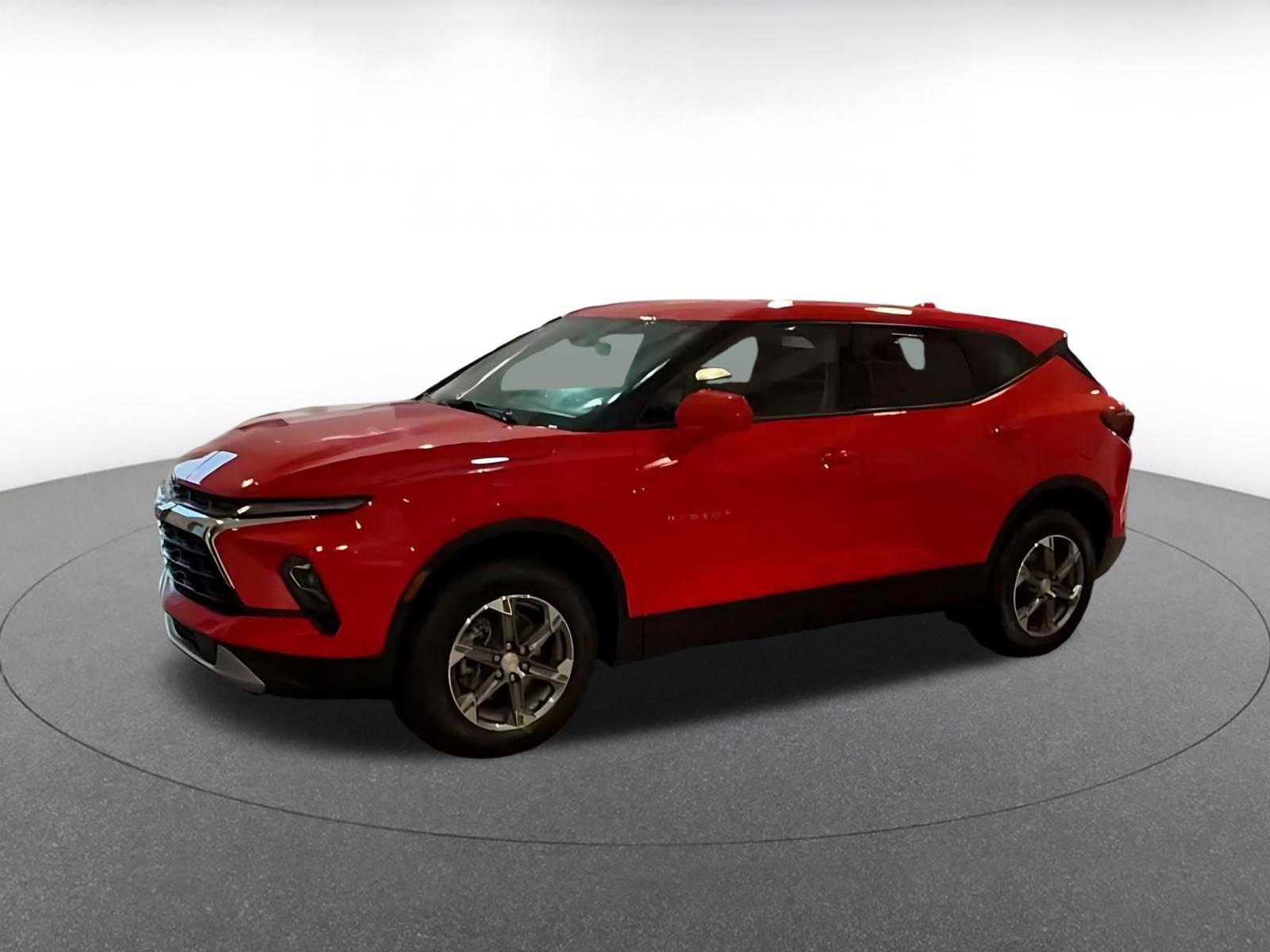 Used 2026 Chevrolet Blazer LT FWD image 7