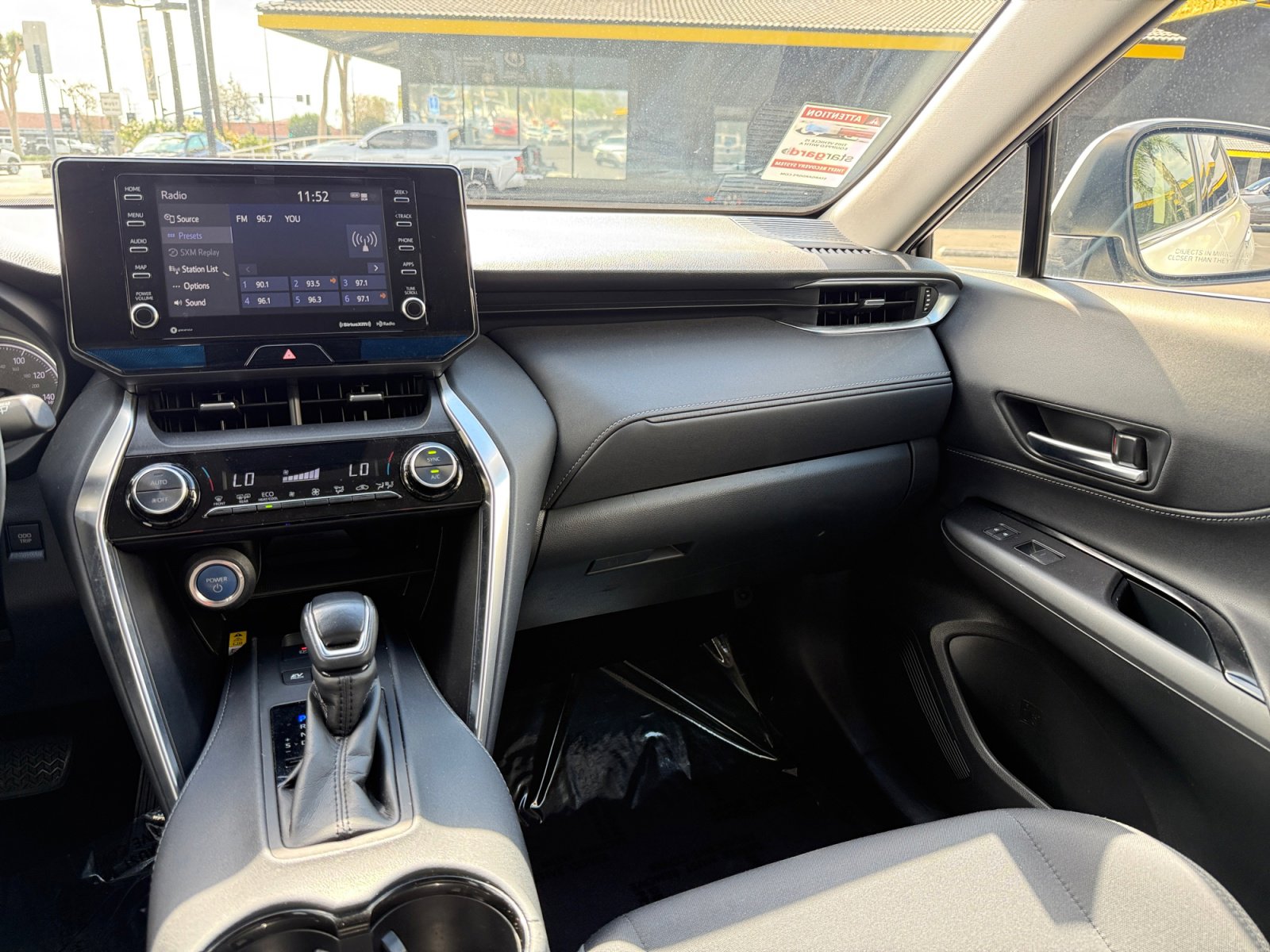 Used 2021 Toyota Venza LE image 23