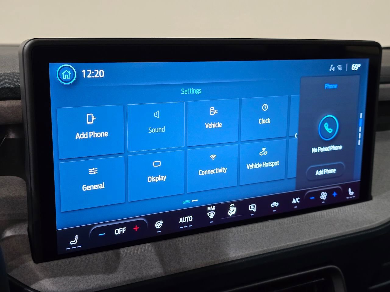 New 2025 Ford Maverick XLT image 24