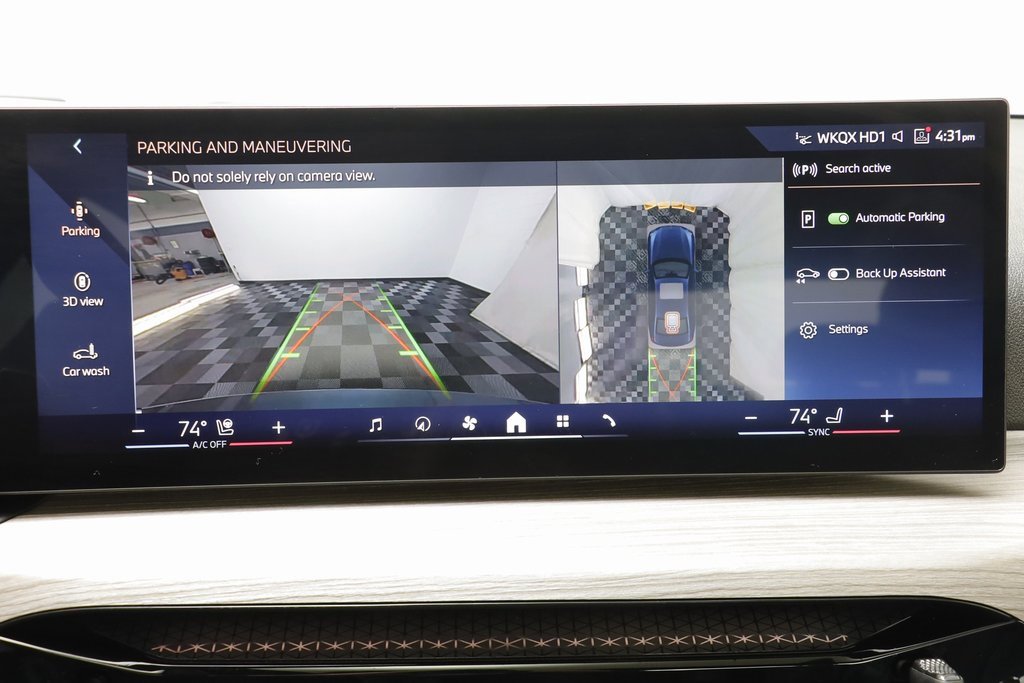 Certified 2025 BMW 330i xDrive Sedan image 12