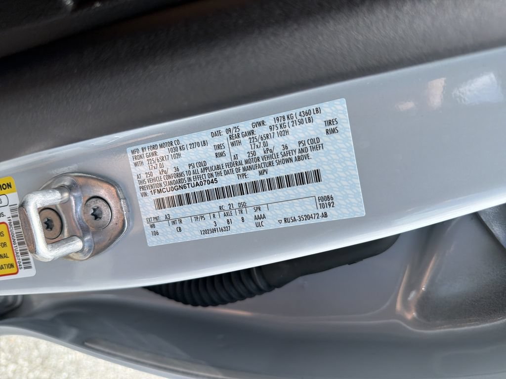 Used 2026 Ford Escape Active w/ Cold Weather Package FWD image 32