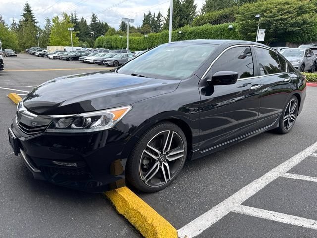 Used 2016 Honda Accord Sport image 2