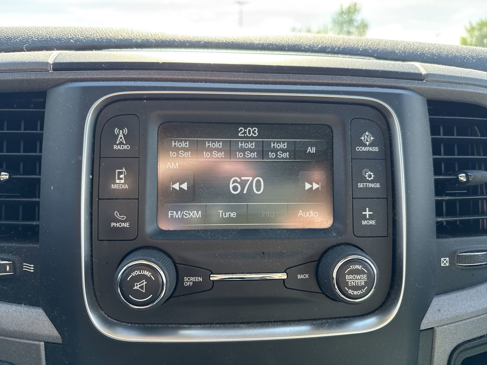 Used 2017 RAM 1500 Express AWD/4WD image 18
