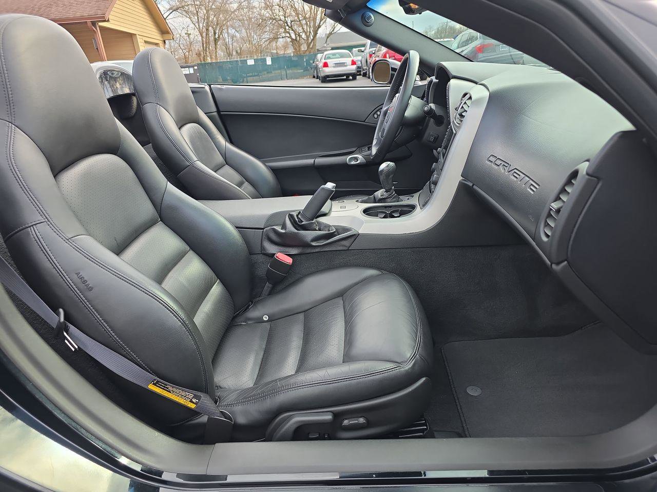 Used 2005 Chevrolet Corvette Convertible w/ Preferred Equipment Group image 8