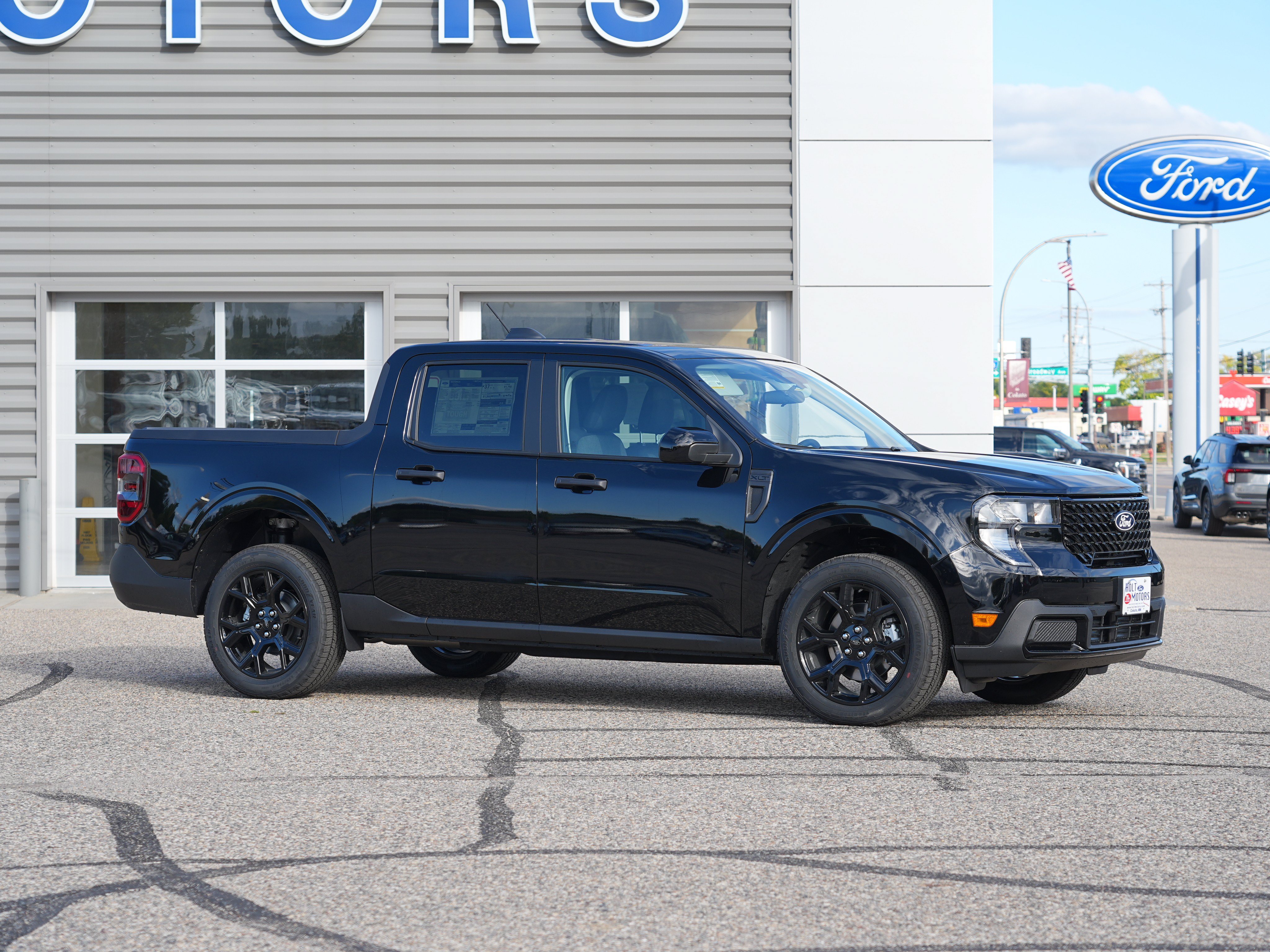 New 2026 Ford Maverick XLT w/ Equipment Group 301A AWD/4WD image 2