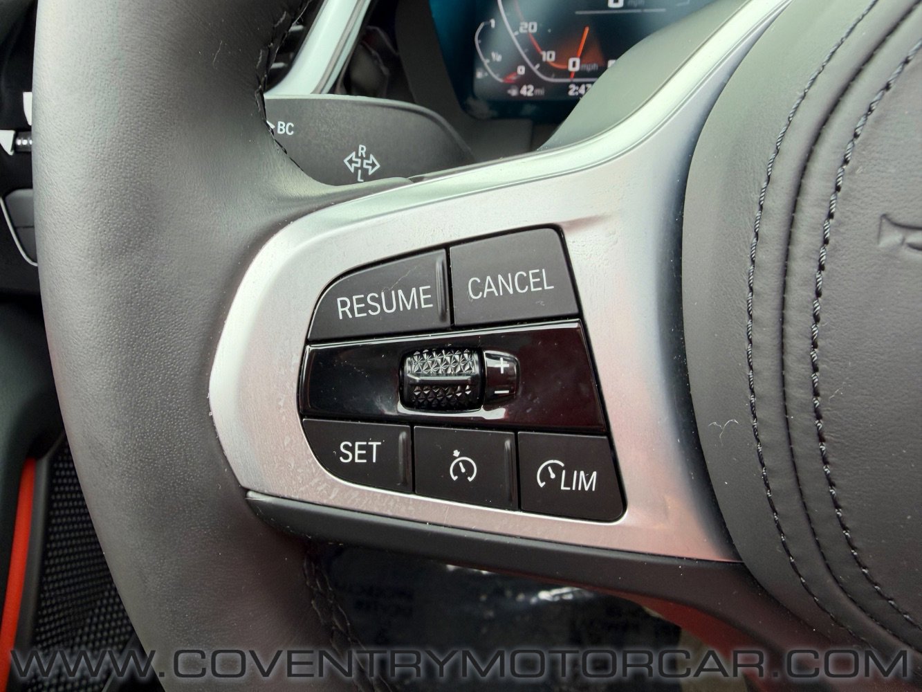 Used 2025 BMW Z4 M40i w/ Edition image 38