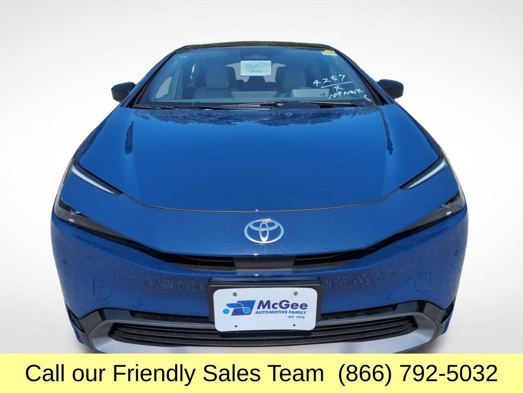 New 2027 Toyota Prius XLE FWD image 8