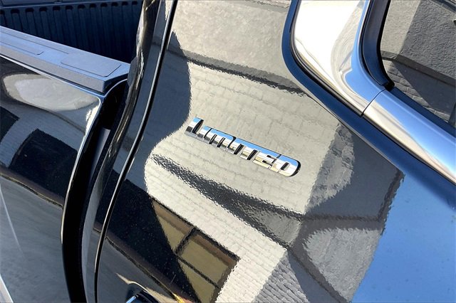 Used 2025 Toyota Tundra Limited image 31