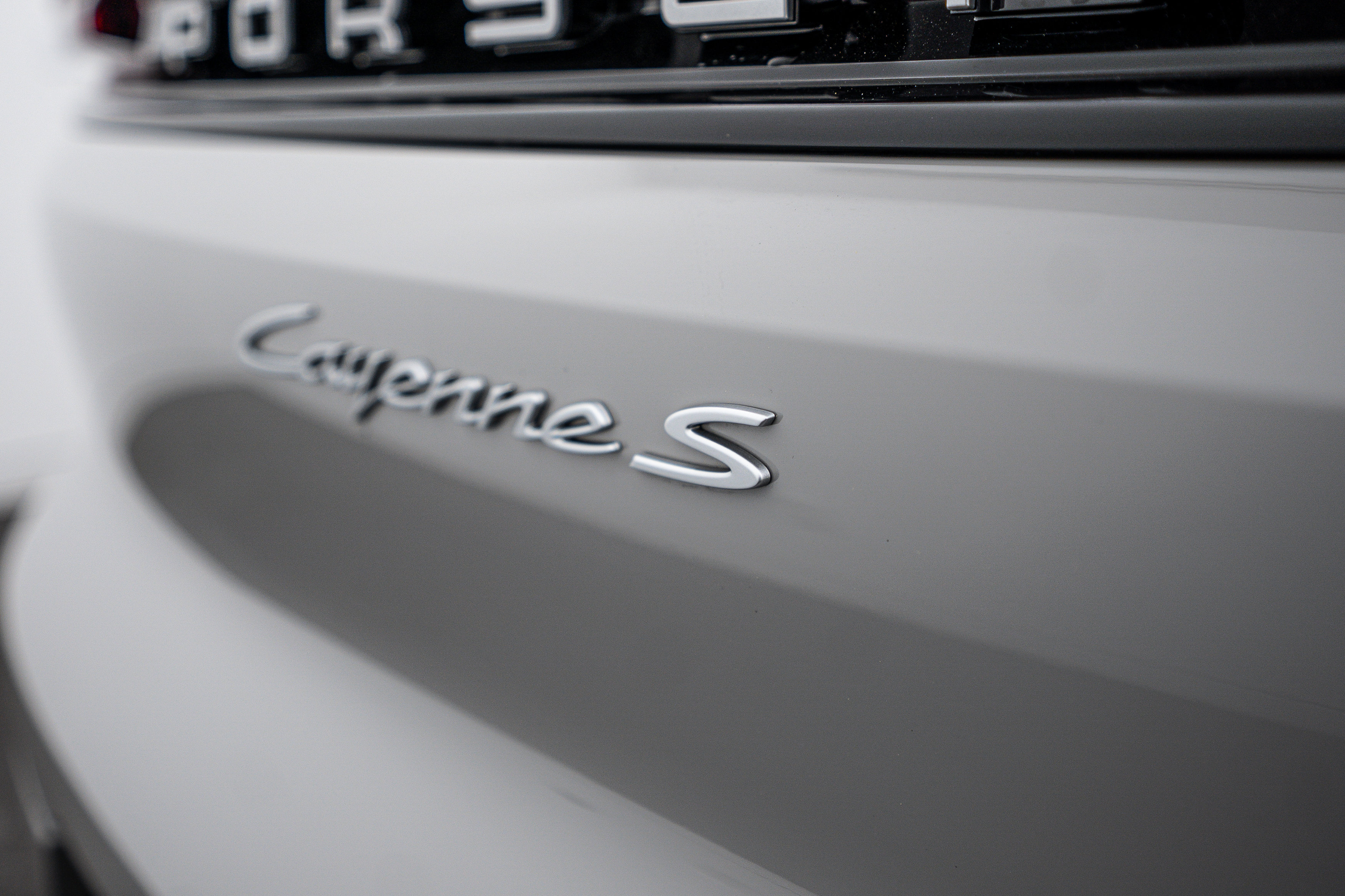 Certified 2025 Porsche Cayenne S AWD/4WD image 27