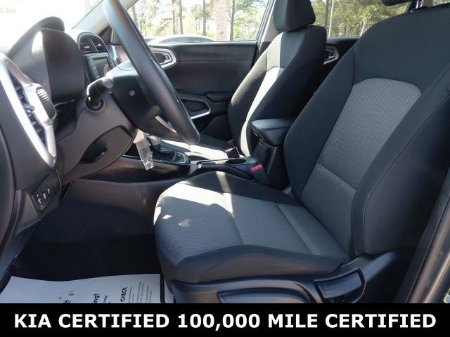 Certified 2025 Kia Soul LX w/ LX Technology Package image 20