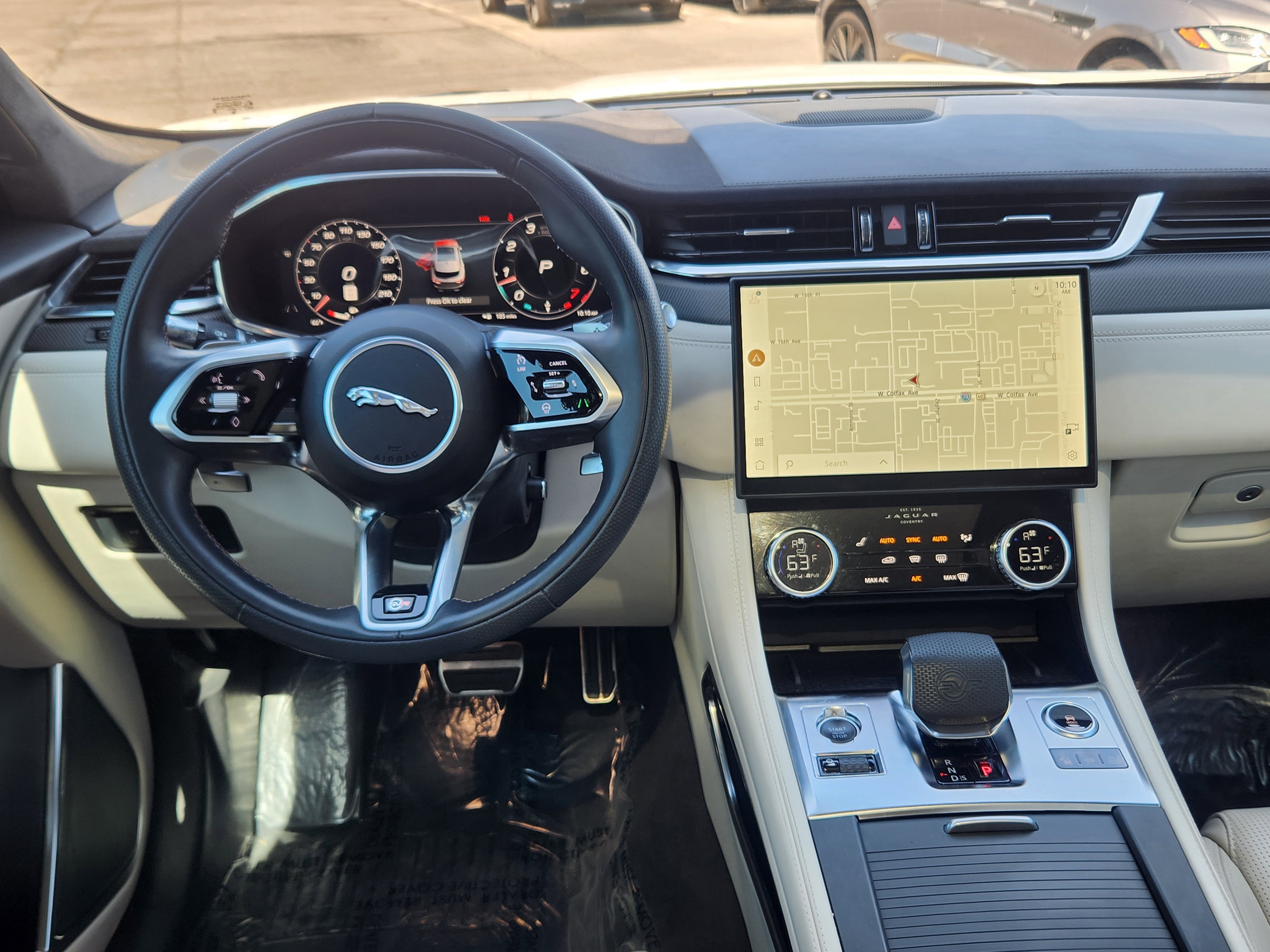 Used 2022 Jaguar F-PACE SVR AWD/4WD image 18