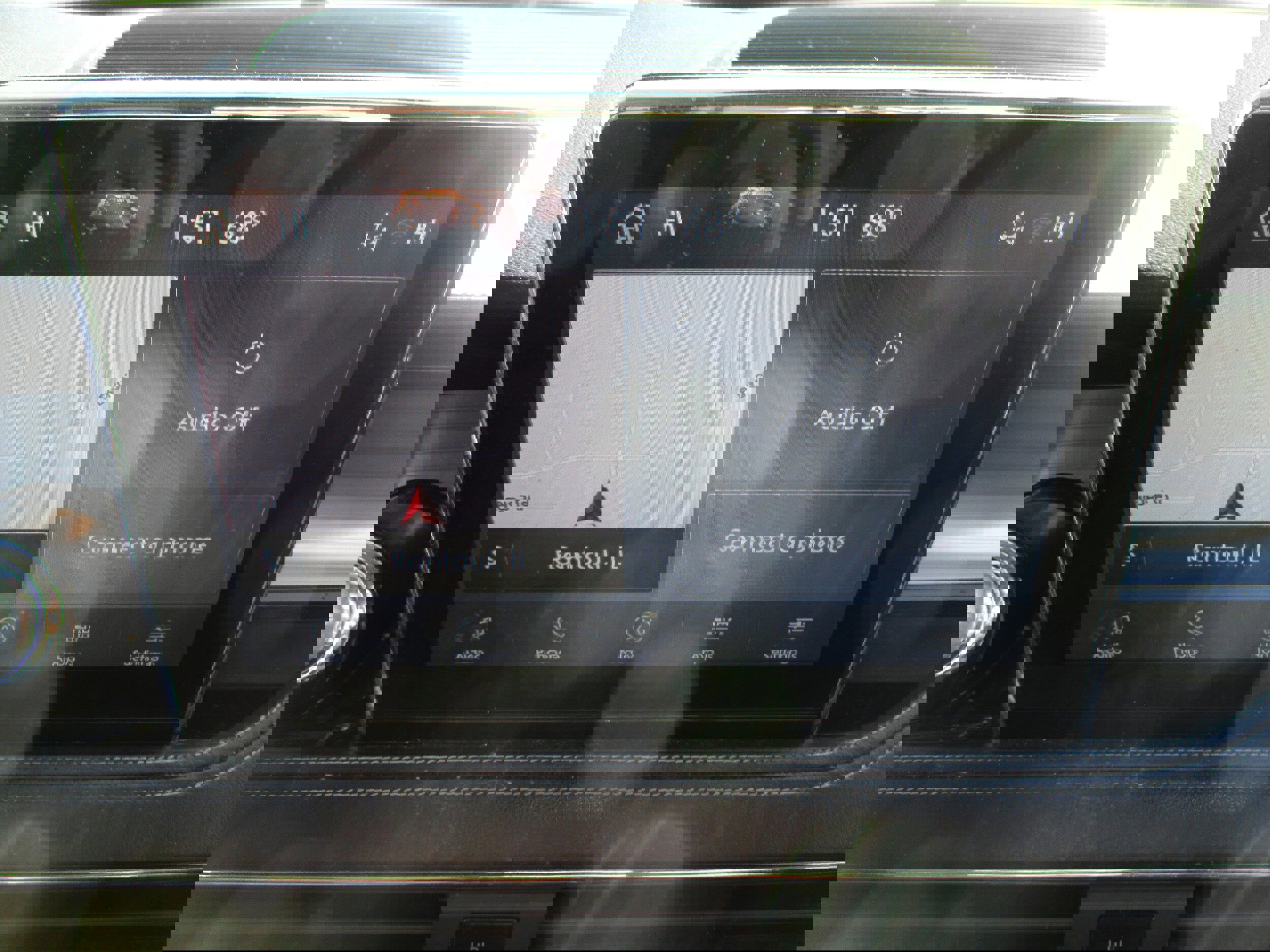 Used 2022 Lincoln Corsair AWD w/ Premium Package image 13