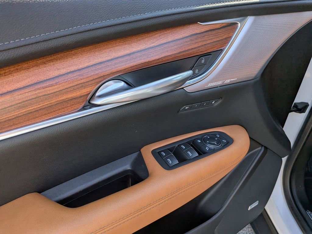 Certified 2024 Cadillac XT5 Premium Luxury FWD image 9