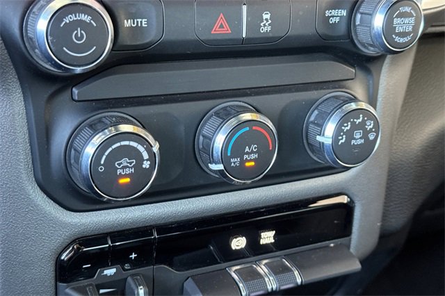 Used 2024 RAM 2500 Big Horn image 19