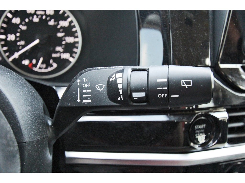 Used 2025 Nissan Pathfinder SV w/ Cargo Package image 14