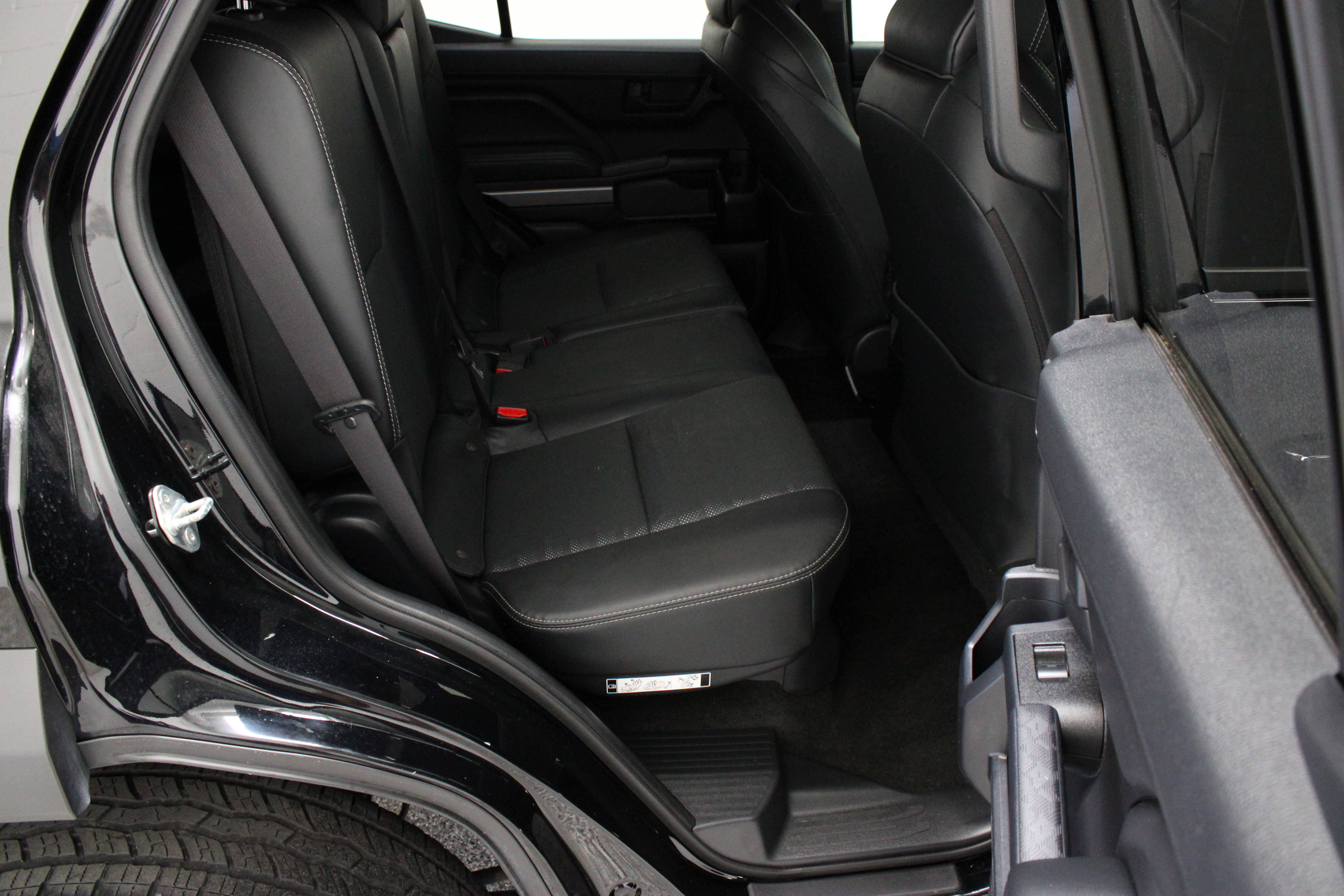 Used 2025 Toyota 4Runner TRD Off-Road Premium w/ Tow Technology Package AWD/4WD image 38