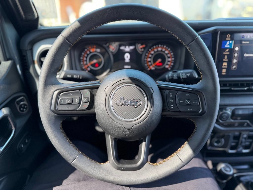Used 2025 Jeep Wrangler Unlimited Sport AWD/4WD image 6