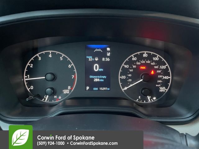 Used 2024 Toyota Corolla Cross L image 22