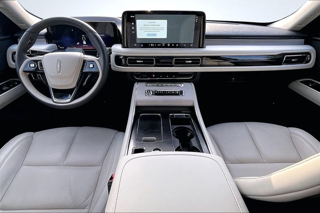 Used 2026 Lincoln Aviator Reserve RWD image 9