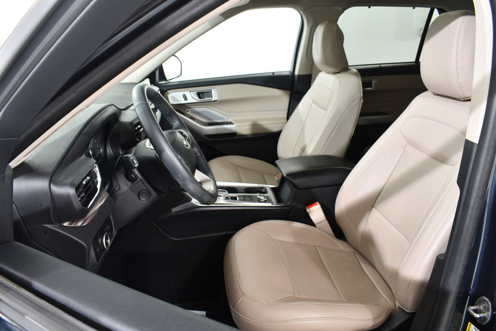 Used 2023 Ford Explorer Limited w/ Limited Technology Package AWD/4WD image 6