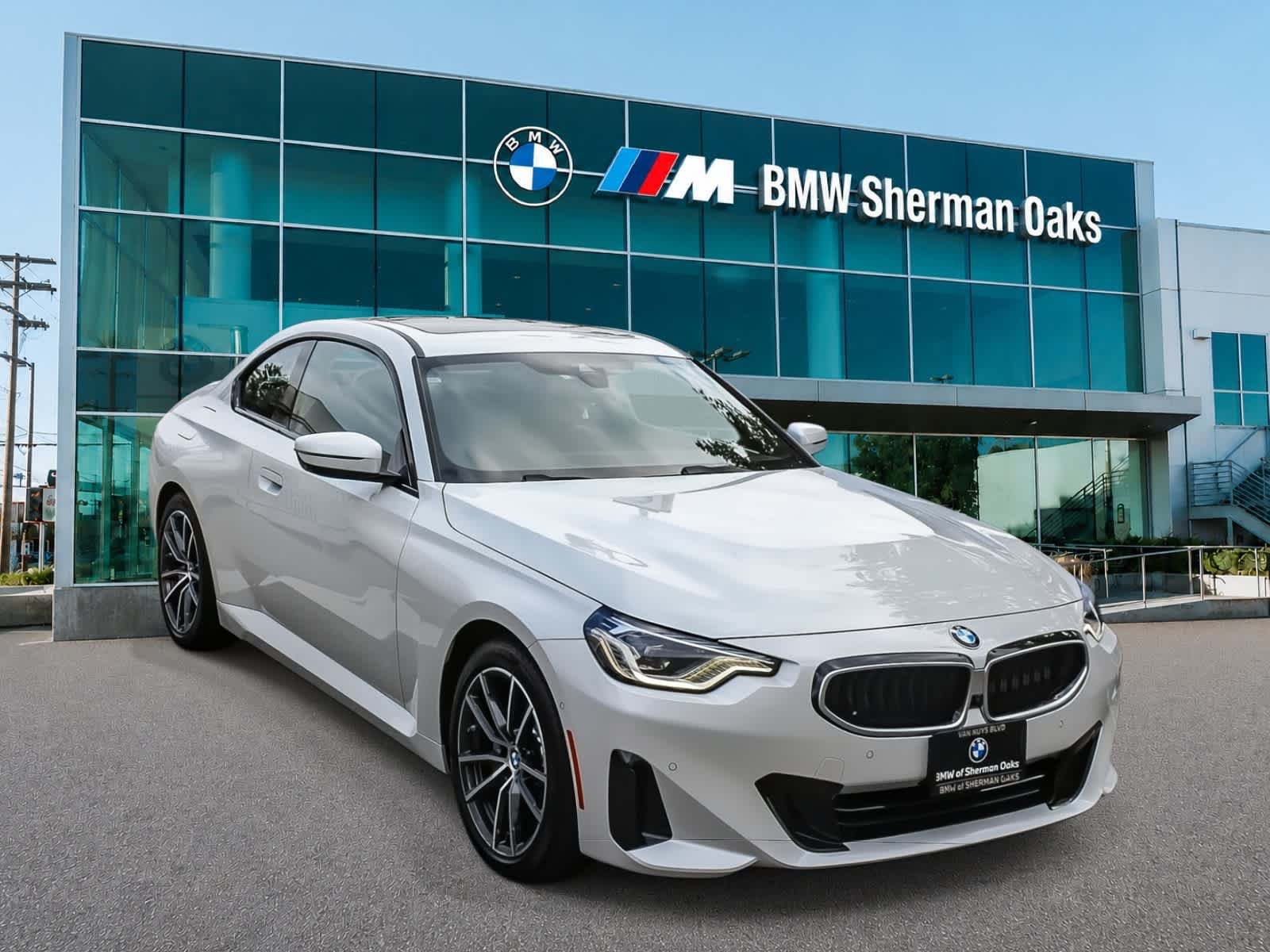Used 2026 BMW 230i Coupe w/ Premium Package RWD image 3