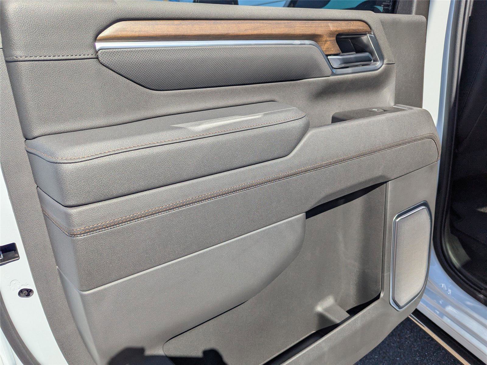 New 2026 Chevrolet Silverado 2500 High Country w/ High Country Premium Package image 23