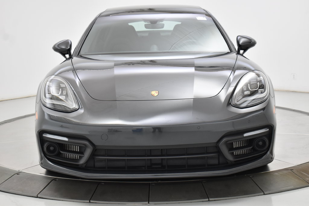 Used 2023 Porsche Panamera 4 Platinum Edition AWD/4WD image 17