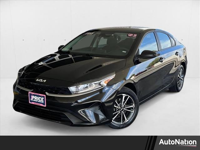 Used 2023 Kia Forte LXS image 1