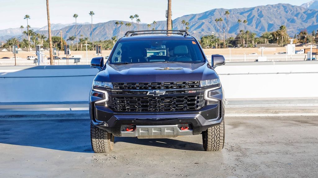 Used 2023 Chevrolet Tahoe Z71 w/ Luxury Package image 3