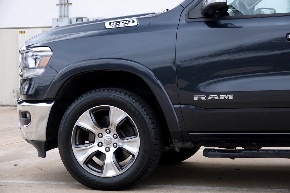Used 2019 RAM 1500 Laramie AWD/4WD image 23