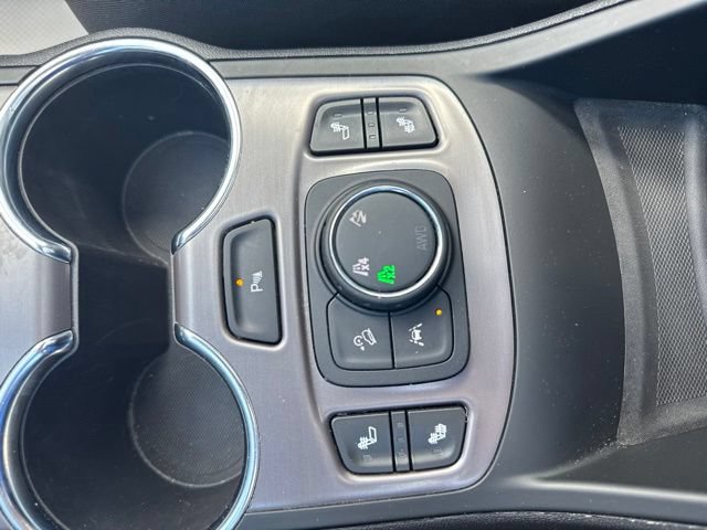 Used 2022 GMC Terrain AT4 w/ GMC Pro Grade Package AWD/4WD image 14