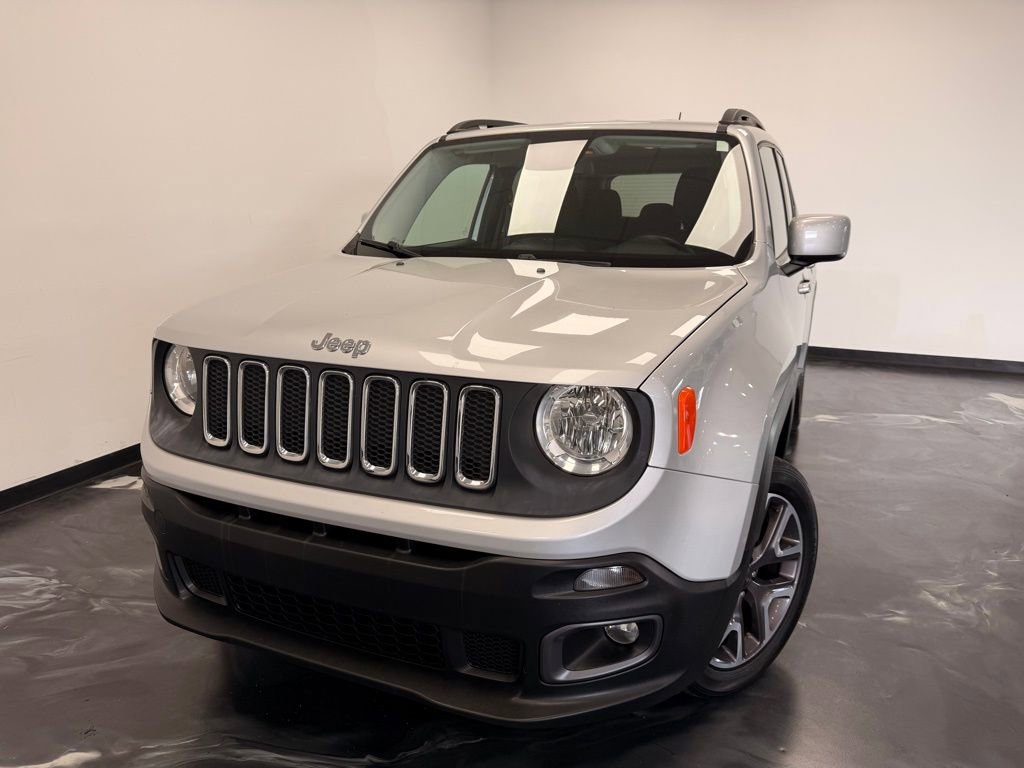 Used 2015 Jeep Renegade Latitude w/ Popular Equipment Group AWD/4WD image 4