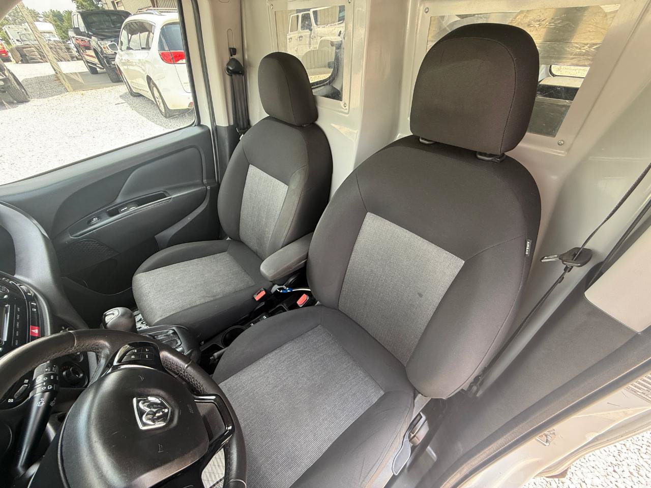 Used 2016 RAM ProMaster City Tradesman SLT w/ Rear Back-up Camera Group FWD image 5