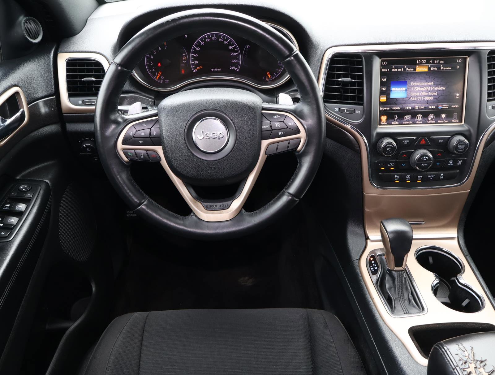Used 2017 Jeep Grand Cherokee Laredo w/ Quick Order Package 2BE image 9