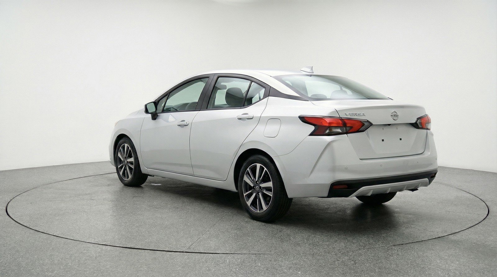 Used 2025 Nissan Versa SV FWD image 6