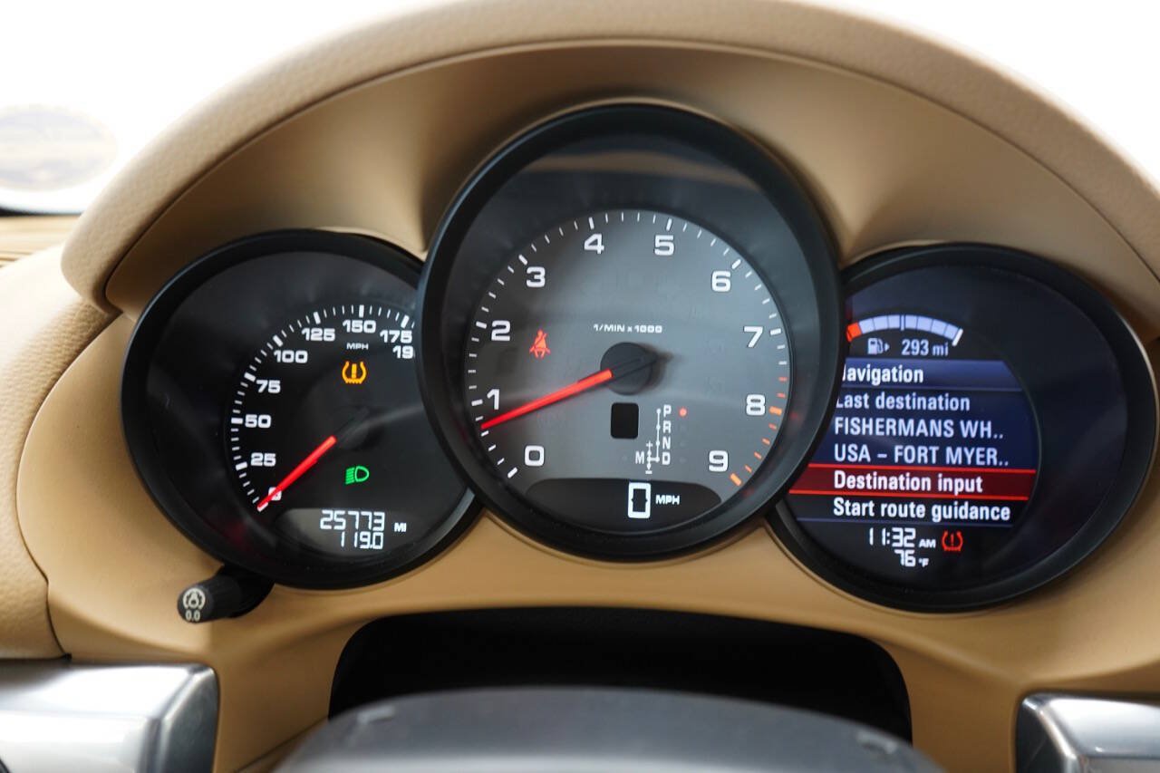 Used 2015 Porsche Boxster S RWD image 90