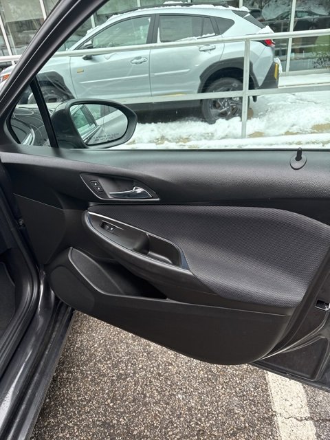 Used 2017 Chevrolet Cruze LT image 27