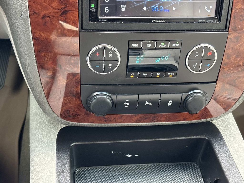 Used 2012 Chevrolet Tahoe LT w/ All-Star Edition RWD image 20