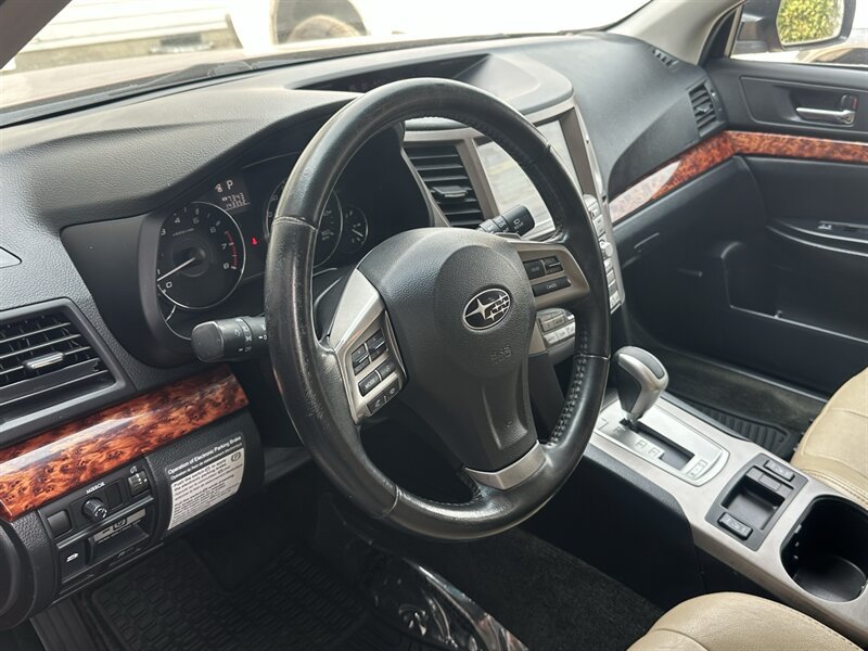Used 2012 Subaru Outback 3.6R Limited AWD/4WD image 51