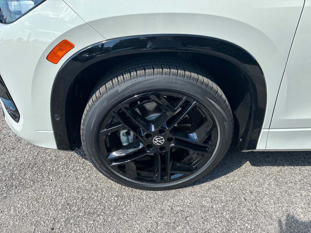 New 2026 Volkswagen Tiguan SE R-Line AWD/4WD image 9