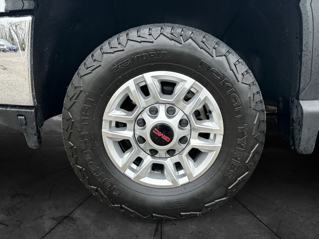 Used 2022 GMC Sierra 2500 Pro w/ Convenience Package image 14