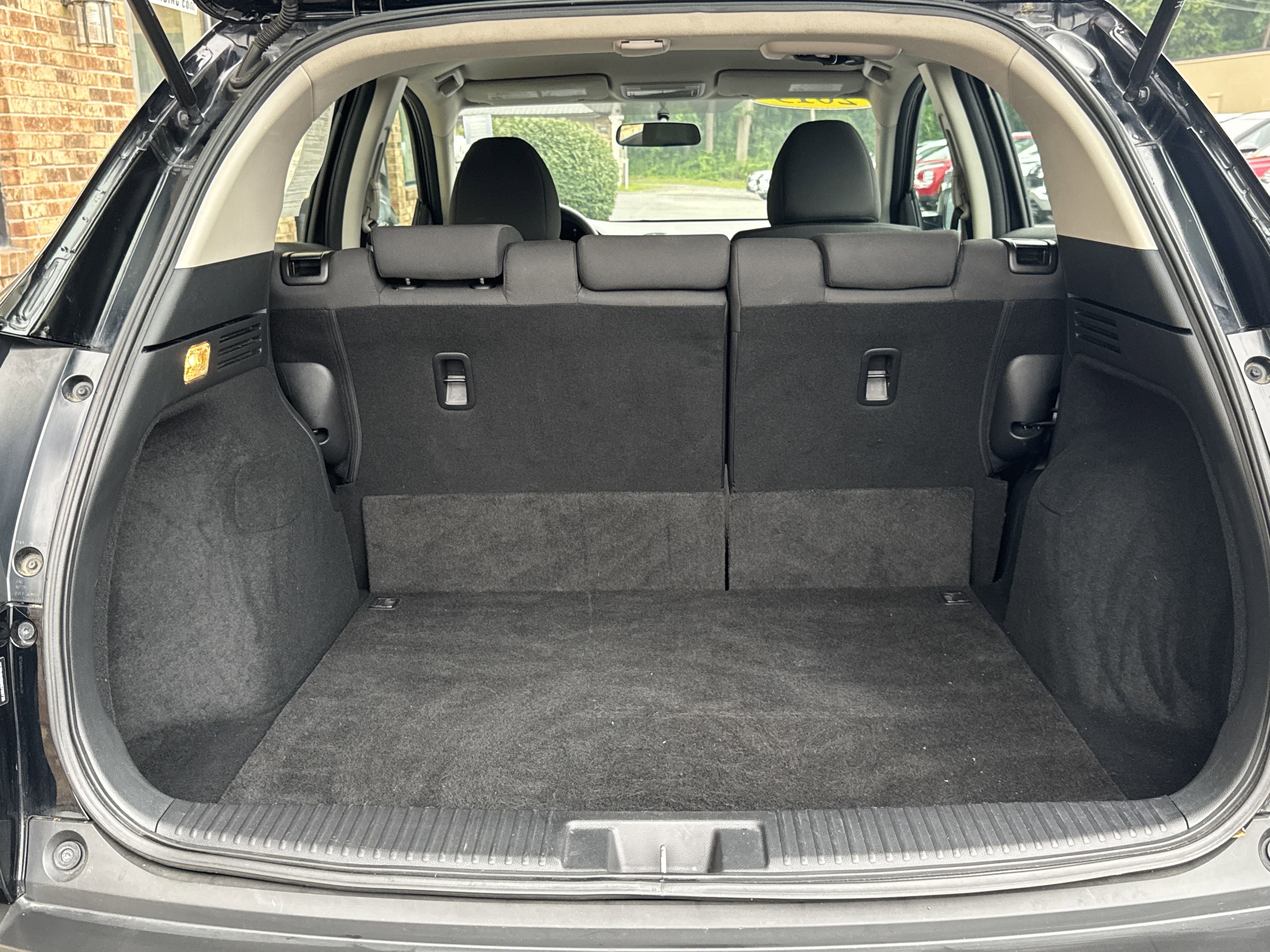 Used 2019 Honda HR-V LX image 9