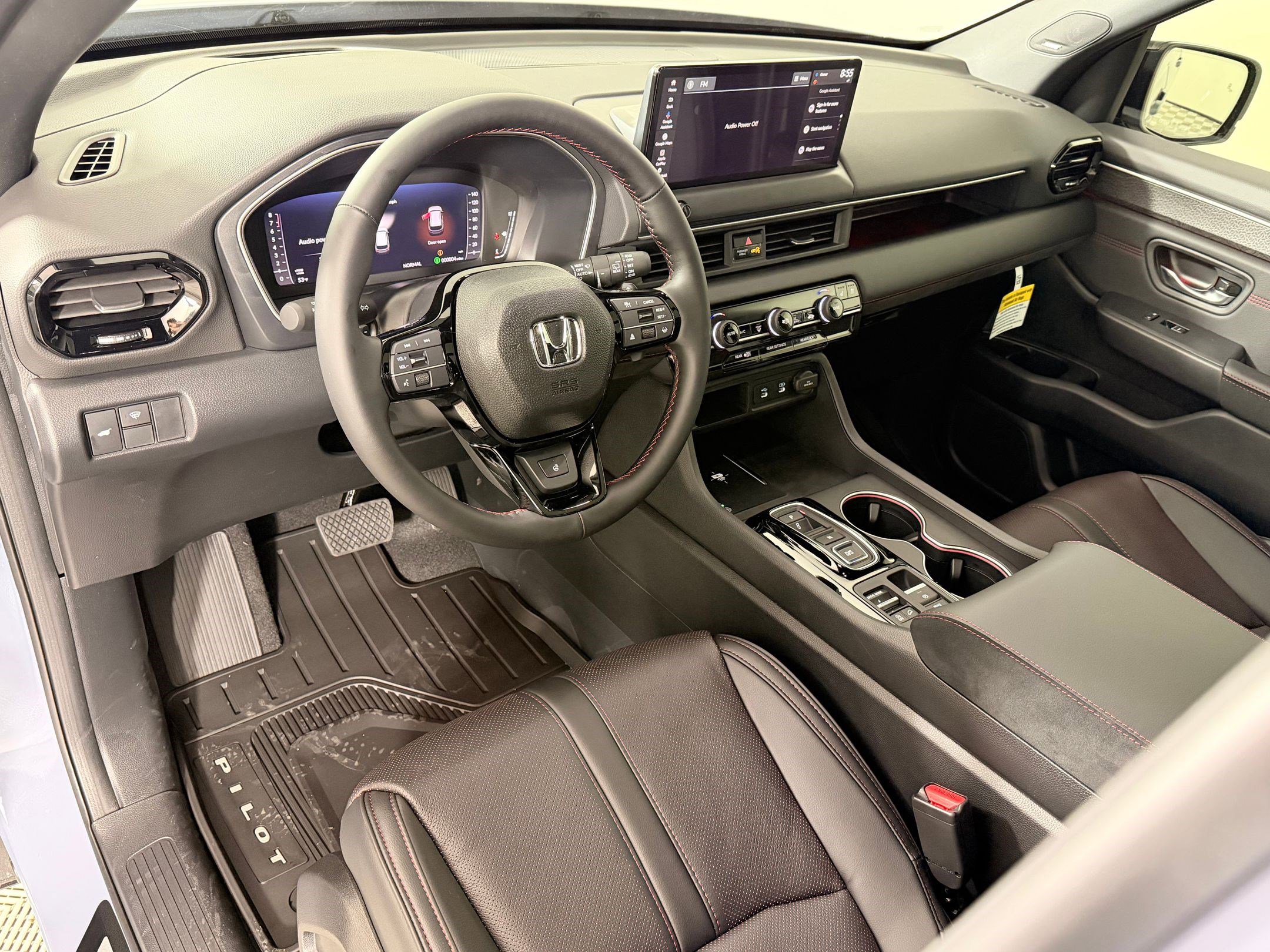 New 2026 Honda Pilot Black Edition image 4