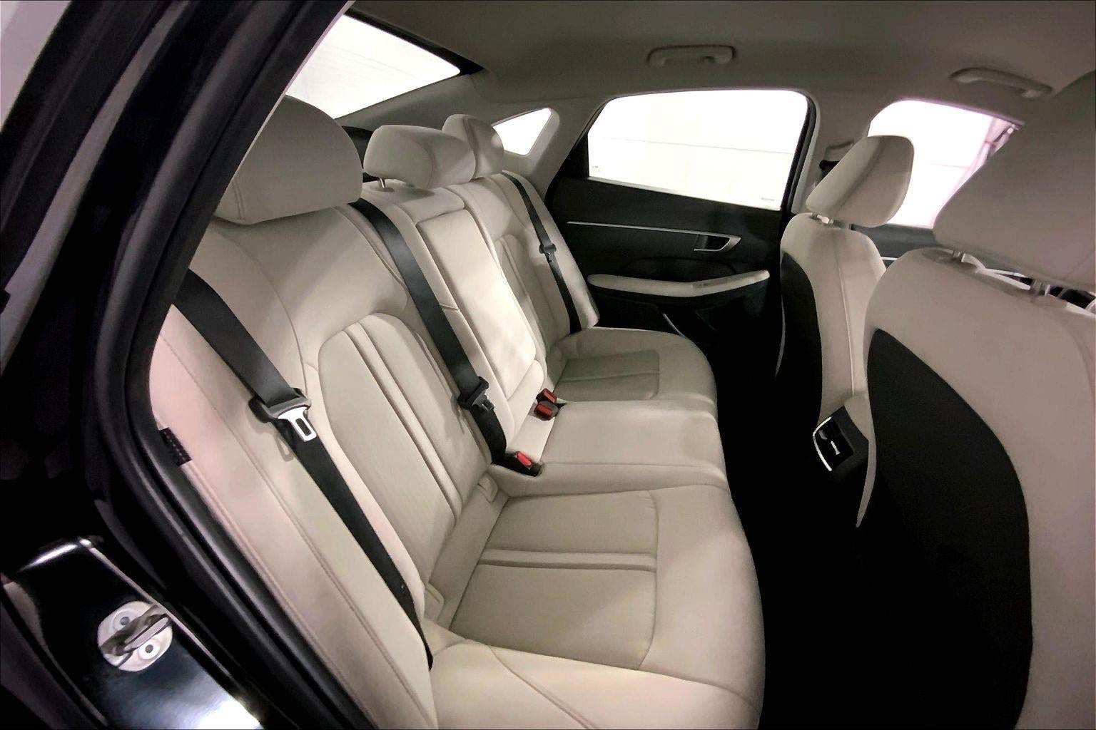 Used 2025 Hyundai Sonata SEL FWD image 23
