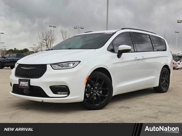 Used 2023 Chrysler Pacifica Touring-L w/ S Appearance Package