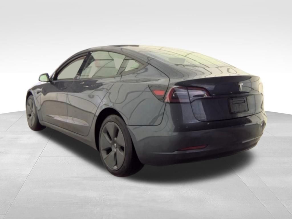 Used 2023 Tesla Model 3 Standard Range RWD image 5