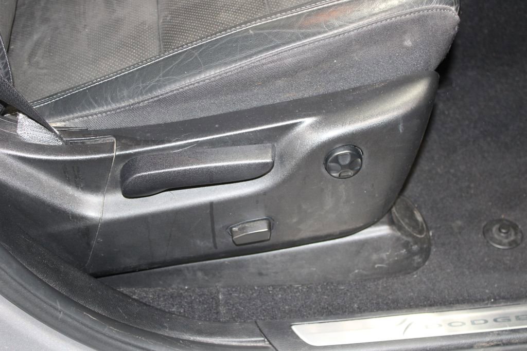 Used 2021 Dodge Durango GT image 30