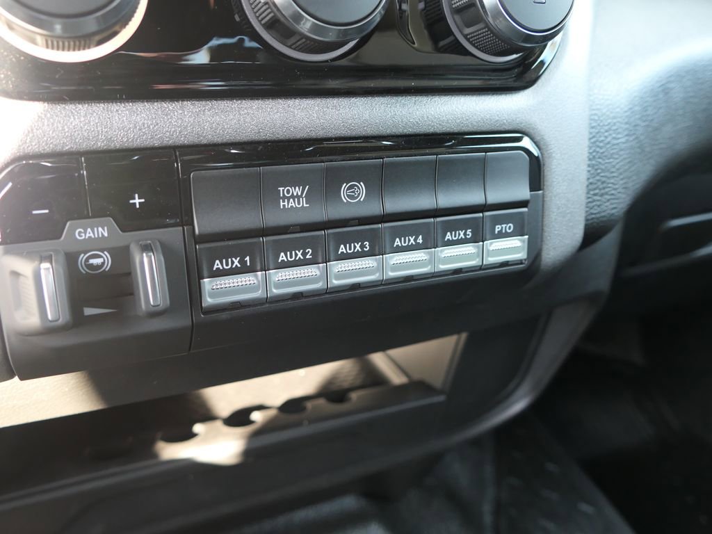 New 2026 RAM 3500 Tradesman image 18